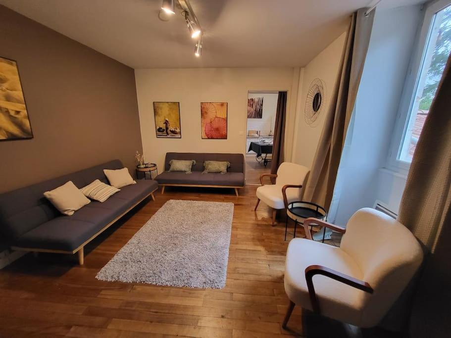 Le P'Tit Nid Apartment Parthenay Ngoại thất bức ảnh