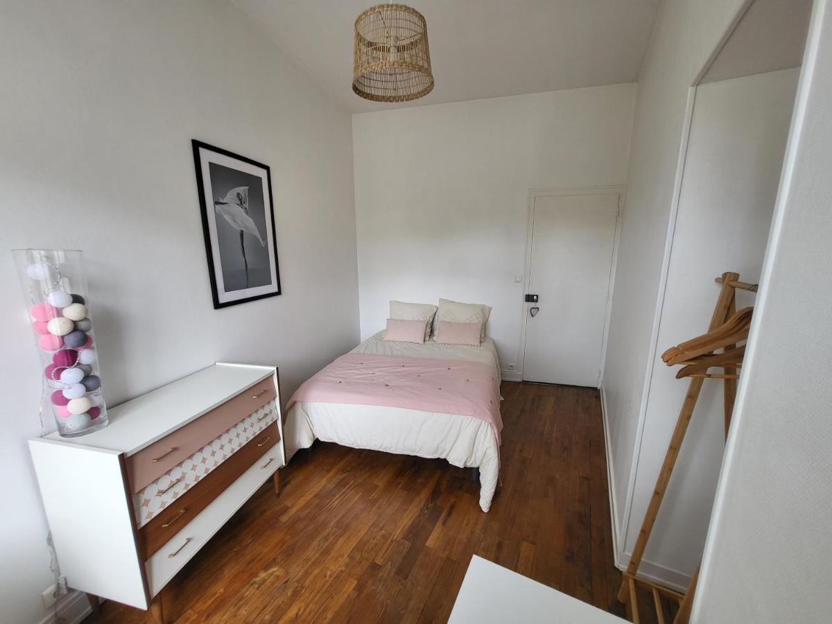 Le P'Tit Nid Apartment Parthenay Ngoại thất bức ảnh