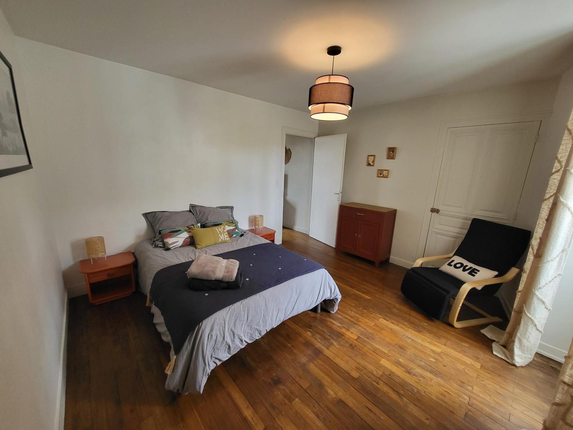 Le P'Tit Nid Apartment Parthenay Ngoại thất bức ảnh